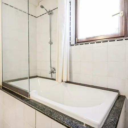 Nice Home In Palaia With House A Panoramic View Nyaraló *